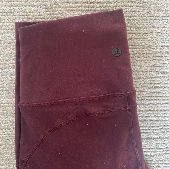Lululemon Plum leggings with mesh at the thigh & shin, rare find! - Picture 3 of 4